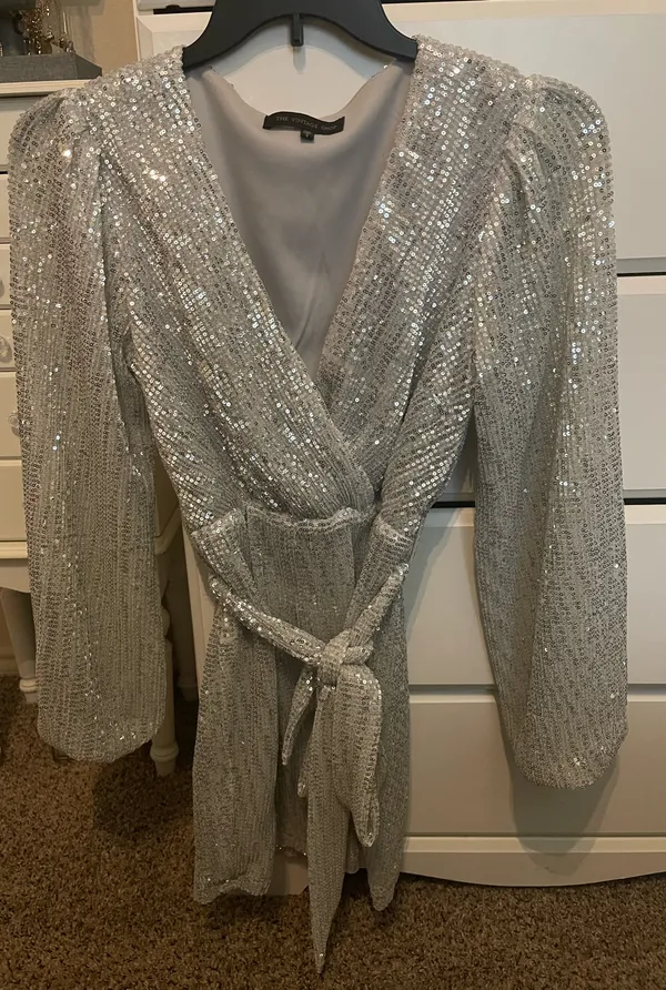 Sparkly dress - Image 4