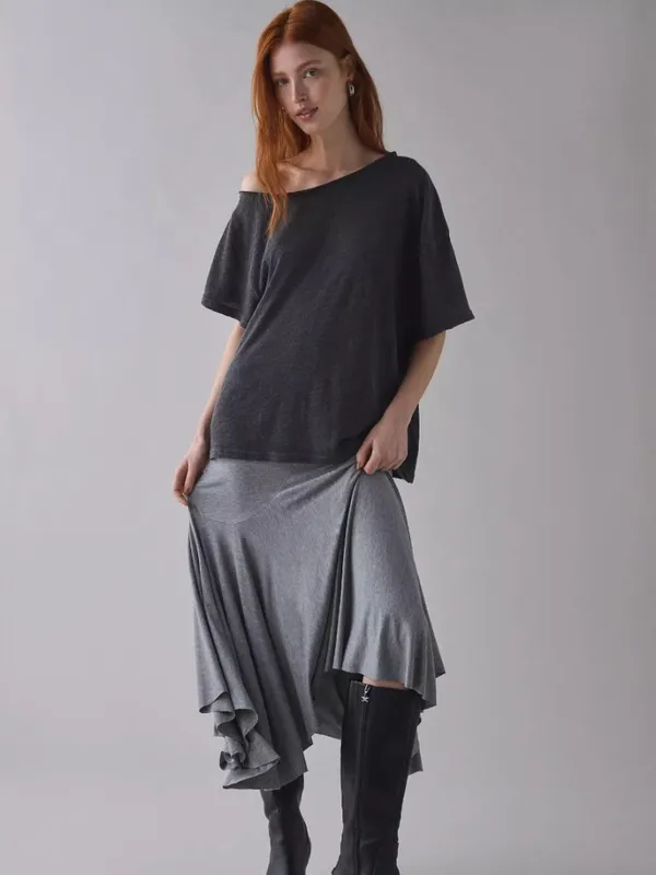 BDG Courtney Off-The-Shoulder Oversized Tee Size Medium - Image 3