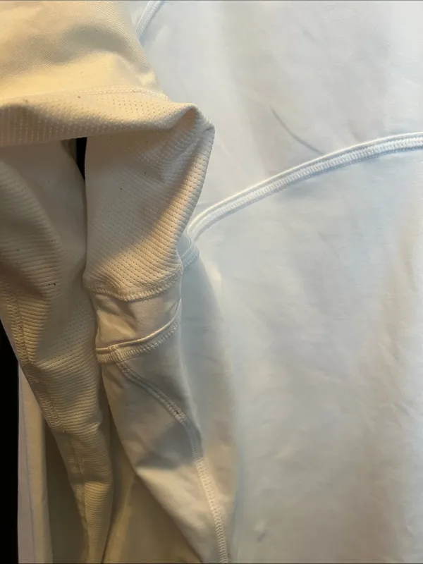 Athleta tech mesh detail half zip pull over size large - Image 4