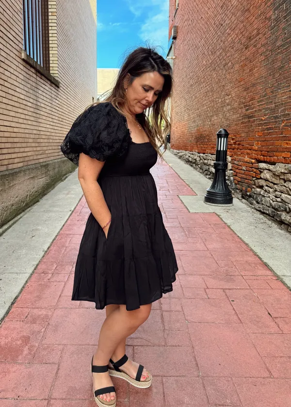 BOUTIQUE BLACK DRESS - Image 3