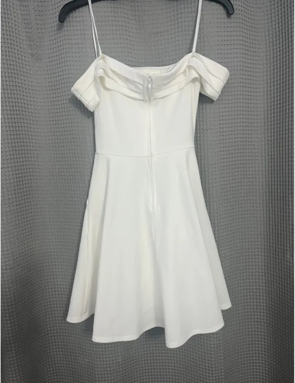 White off the shoulder dress with pockets - Image 2