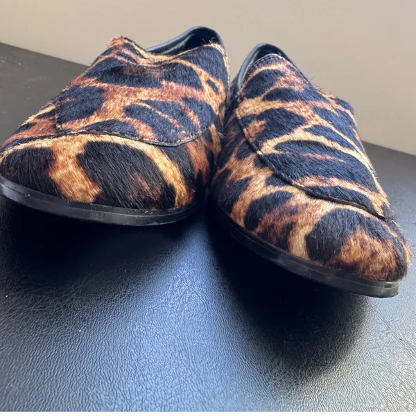 Banana Republic Calf Hair Leather Animal Print Slip On Loafer Flats sz 7 Career - Image 5
