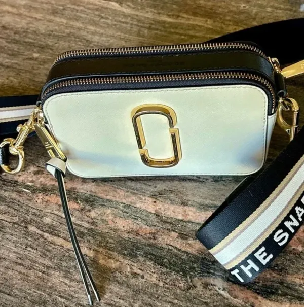 Marc Jacob’s Snapshot and Wallet - Image 2