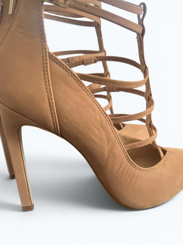 Steve Madden Prazed Caged Pumps Sand Nubuck NWT Sz 7 - Image 6