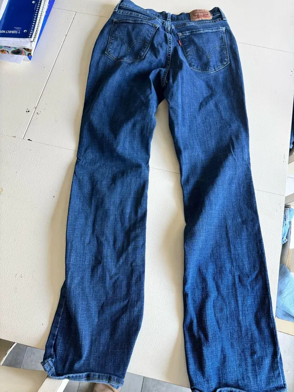 Levi’s Bootcut Jeans - Image 2