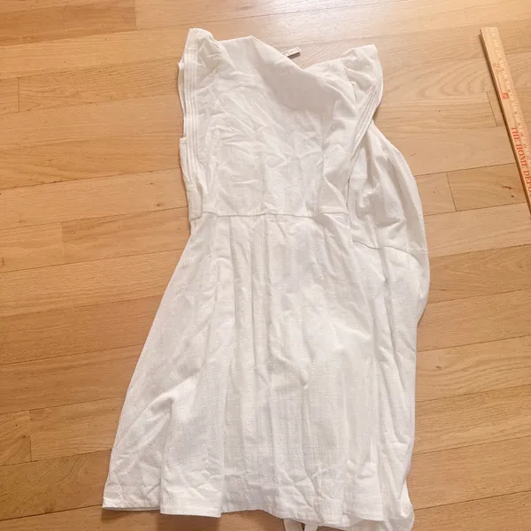NWT Madewell Ruffle-Sleeve Wrap Mini Dress Medium (color lighthouse) - Image 6