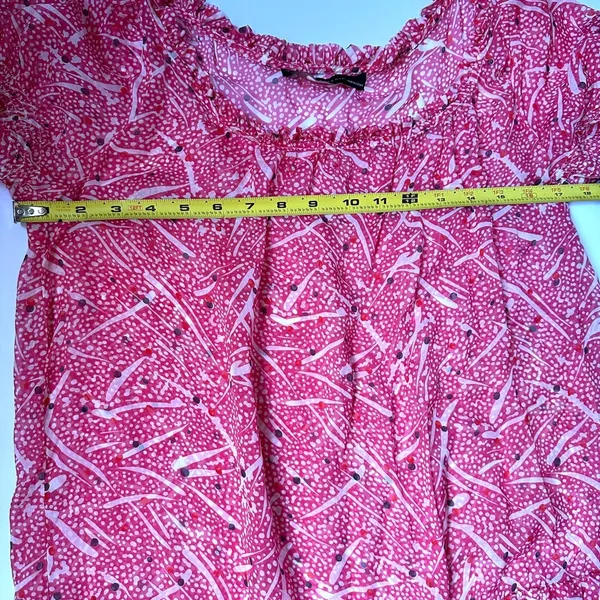 Zara‎ Basic Women’s Top Silk Red Sz Medium Patterned Short Sleeve Ruffled - Image 3