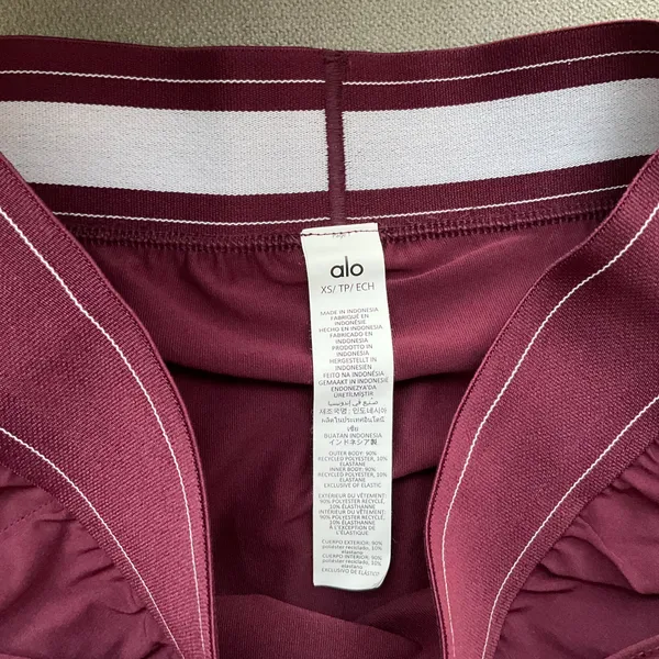 Alo Yoga Match Point Tennis Skirt Burgundy XS - Image 3