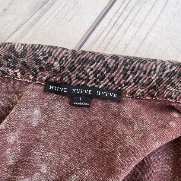 HyFve Cropped Animal Print Distressed‎ Denim Jacket Women’s large - Image 5