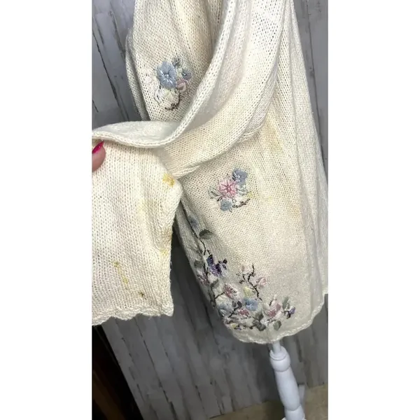 Vintage 80s Crystal Kobe Floral Embroidered‎ Knit Cardigan Beige Women's Medium - Image 6