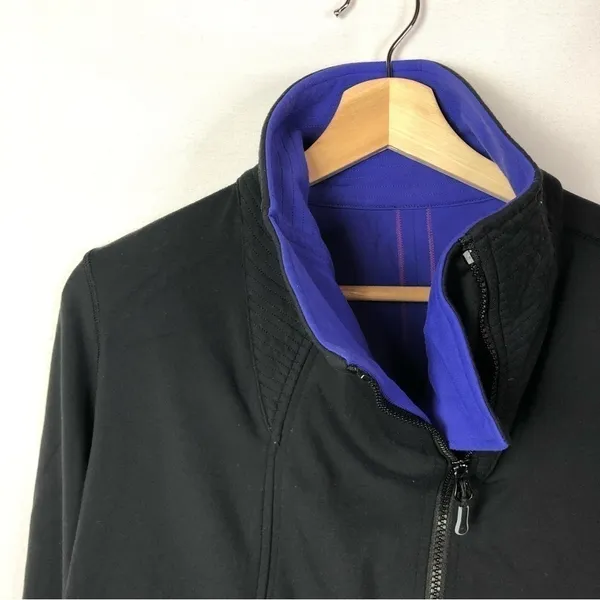 Lululemon Principle‎ Cropped Black & Bold Blue Athletic Jacket 10 - Image 4