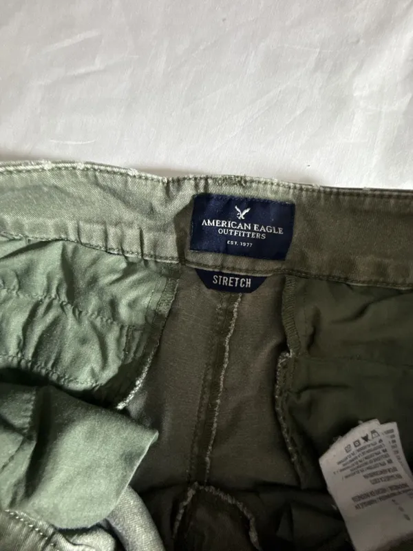 American Eagle Women's Olive Green Midi Stretch Cuffed Shorts Size 0 - Image 3