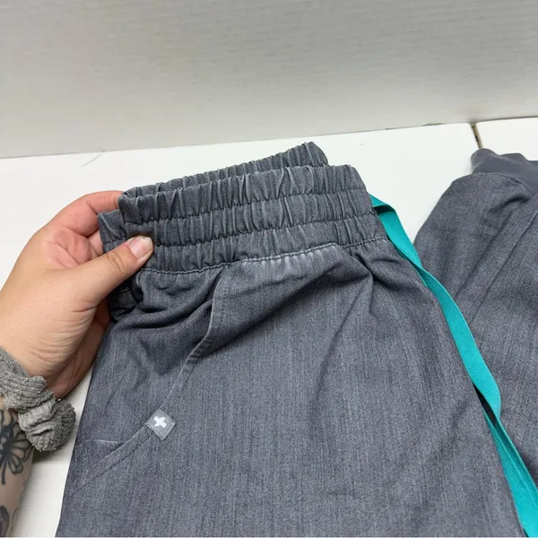 FIGS Zamora Jogger Scrub Pants - Image 3