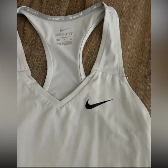 Nike tank - Image 2