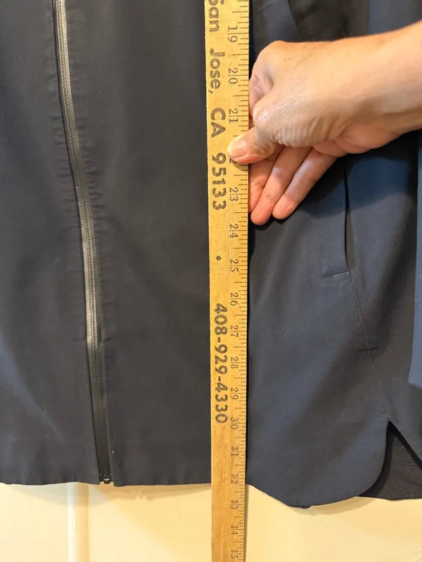 Lululemon Womens 12 Glyde Along Softshell Waterproof - Image 13
