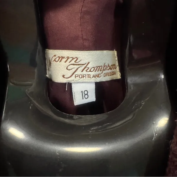 Vintage Norm Thompson Burgundy ‎ Blazer Classic Wool Jacket - Image 3