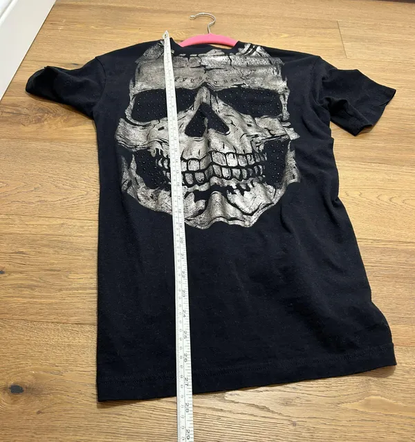 Affliction Small  skull t shirt - Image 9