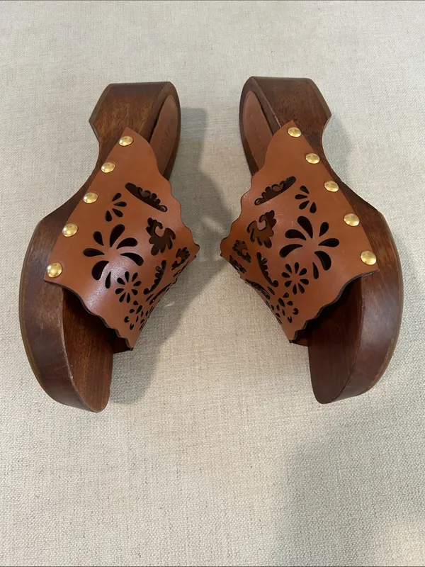 FARM RIO Brown Lace Leather Clog, Size 9, NWOT - Image 6
