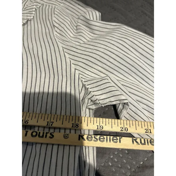 Loft Women's M pinstripe ruffle-neck shirt NWT - Image 5