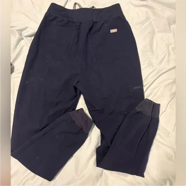 FIGS Navy Jogger Scrub Pants Small Tall | Technical Collection | Pocket Flaw - Image 3