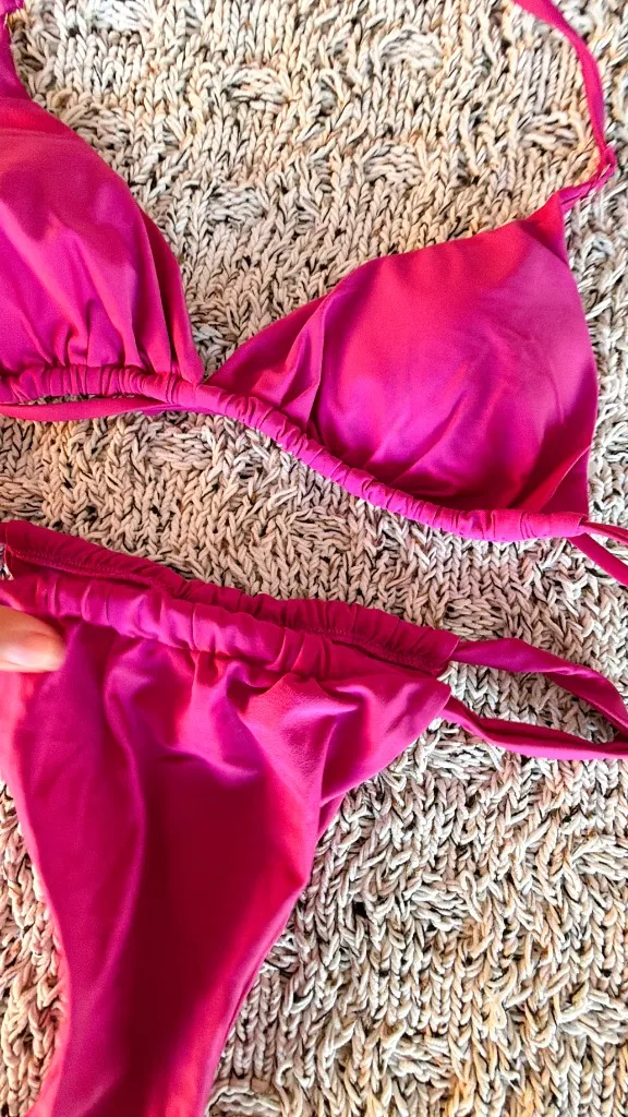 Amazon | Magenta Triangle Top & Cheeky Bottom Set | L - Image 4
