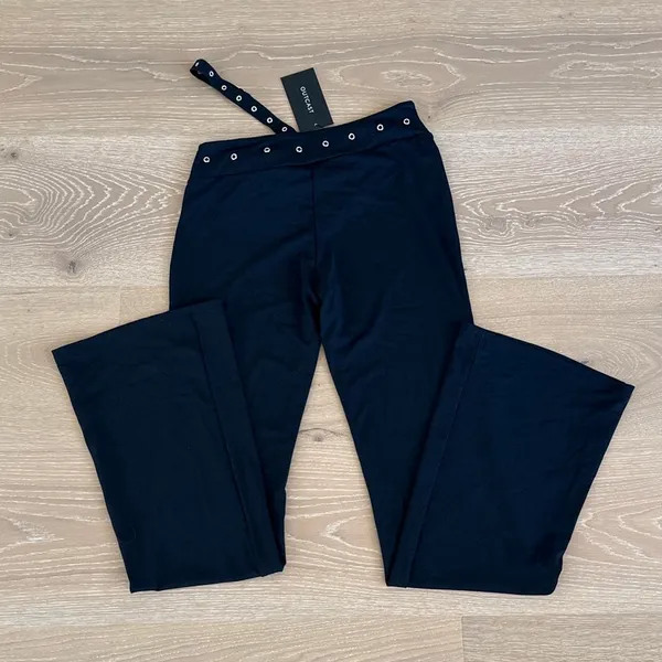 Outcast Flare Pants Asymmetrical Waist Buckle Tiffany Size M Black Silver - Image 4