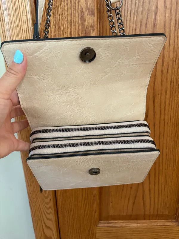 Wrangler Purse - Image 5