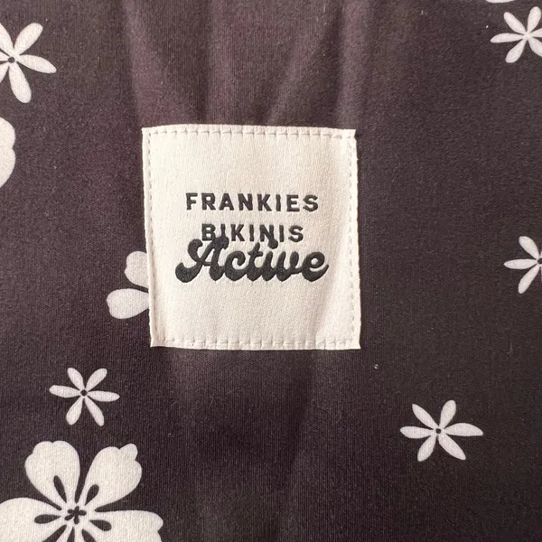 Frankies Bikinis Black Floral Print Bike Shorts Shorts, M - Image 7