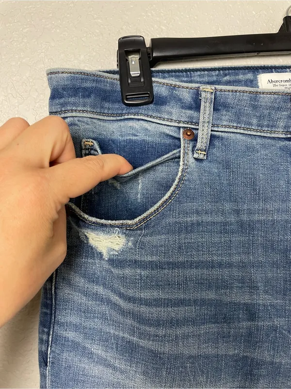 Abercrombie & Fitch High-Rise Super Skinny Ankle Jeans in Blue Wash Size 12L - Image 5
