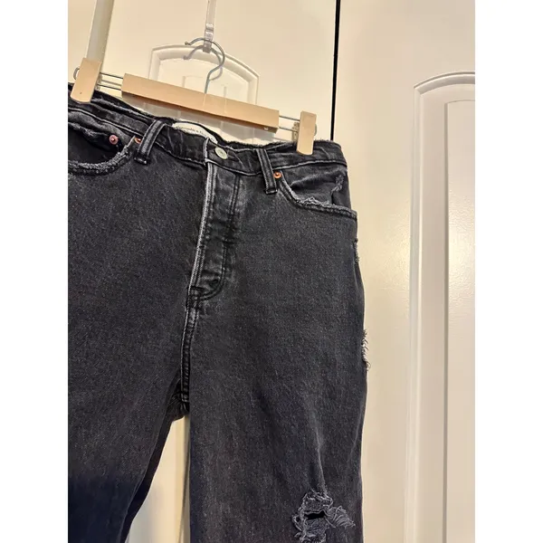 Abercrombie & Fitch High‎ Rise Mom Jeans Distressed Ripped Black Wash 28/6 - Image 5