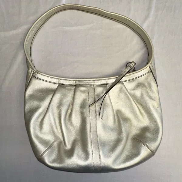 Coach • Vintage Gold Shoulder Hobo Ergo Pleated Purse • Leather Bag - Image 4