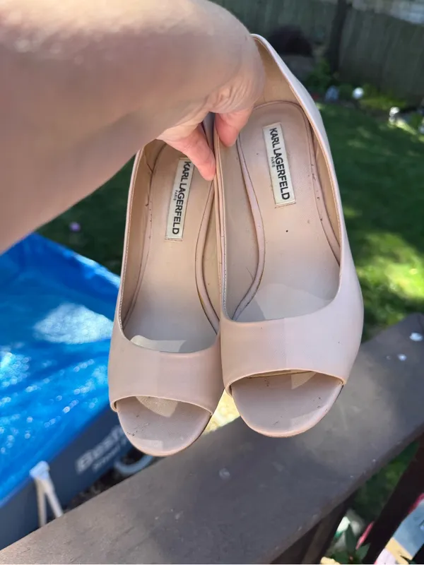 Karl Lagerfeld Paris Nude Beige Open Toe Gold Leather Pearl Block Heels - 8 8M - Image 8