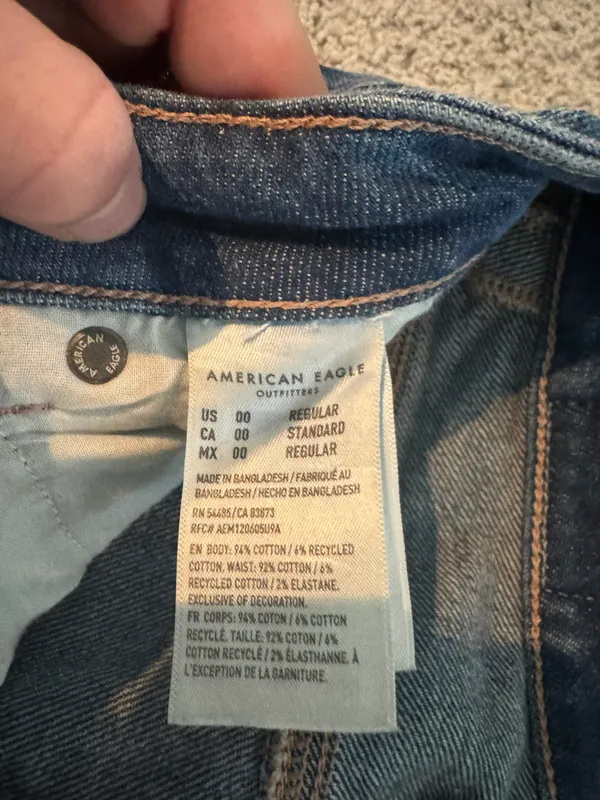 American Eagle Mom Jean - Image 4