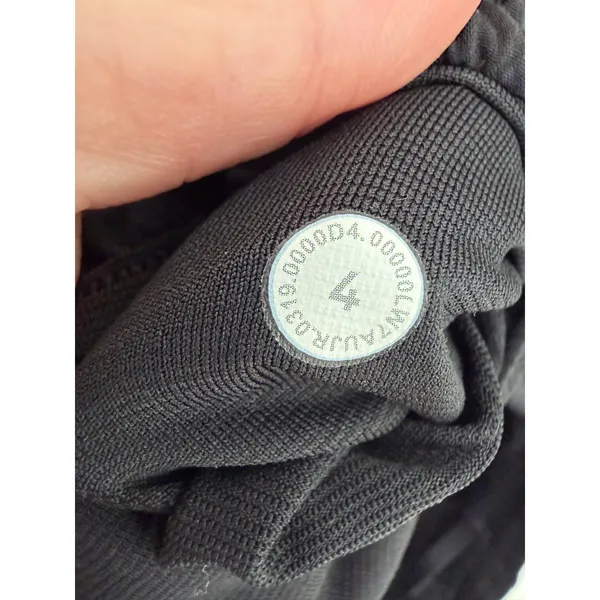 Lululemon Hotty Hot Short II 2.5" size 4 - Image 4