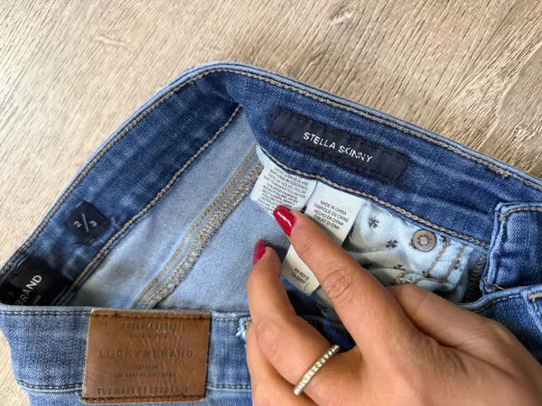 Lucky brand Stella skinny jeans - Image 4