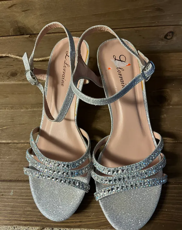 L Lorraine Berkly Silver Rhinestone Shoes Formal Prom Wedding kitten Heels Sz 9 - Image 2