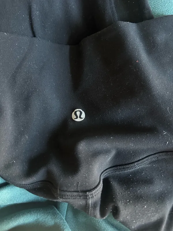 Lululemon Leggings Align 28" Black - Image 5