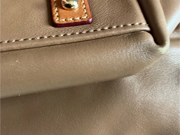 Dooney & Bourke smooth leather large hobo handbag mustard brown leather large - Image 16