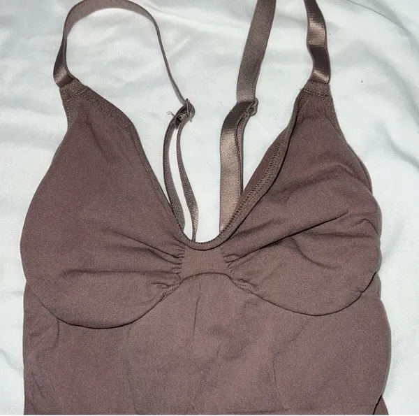 SKIMS UMBER Sculpting Mid Thigh Bodysuit - Image 5