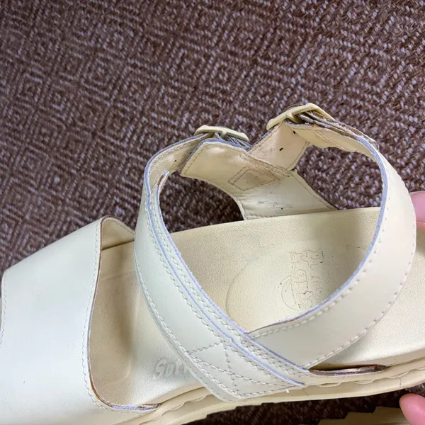 Dr Martens Voss Mono Women's Light Yellow Leather Sandals size US 11L Preppy GUC - Image 7