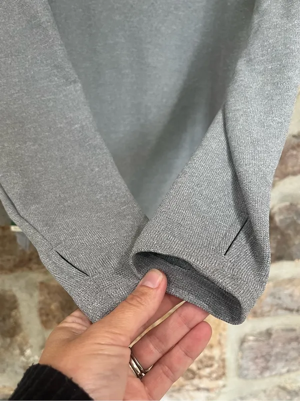 NWT Halara Gray Relaxed Fit Henley with thumb holes size xs - Image 3