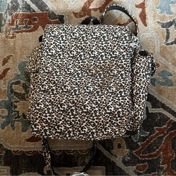 Leopard Print Women's Backpack - Image 2