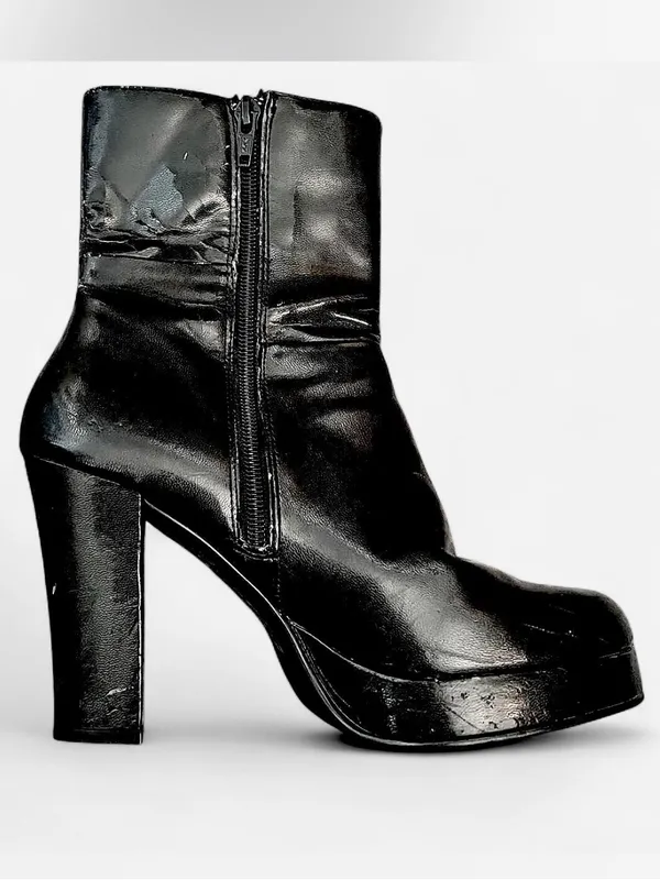 Y2K Bongo Platform Black High-Heel Boots - Image 5