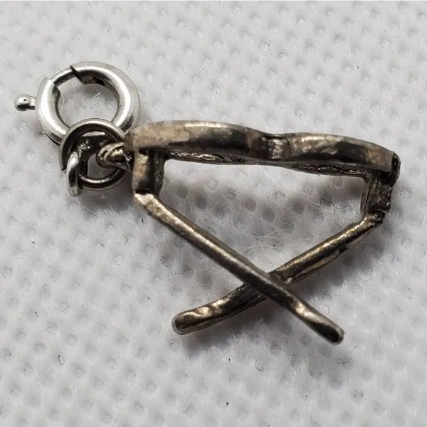 Silver Tone Glasses Charm - Image 3