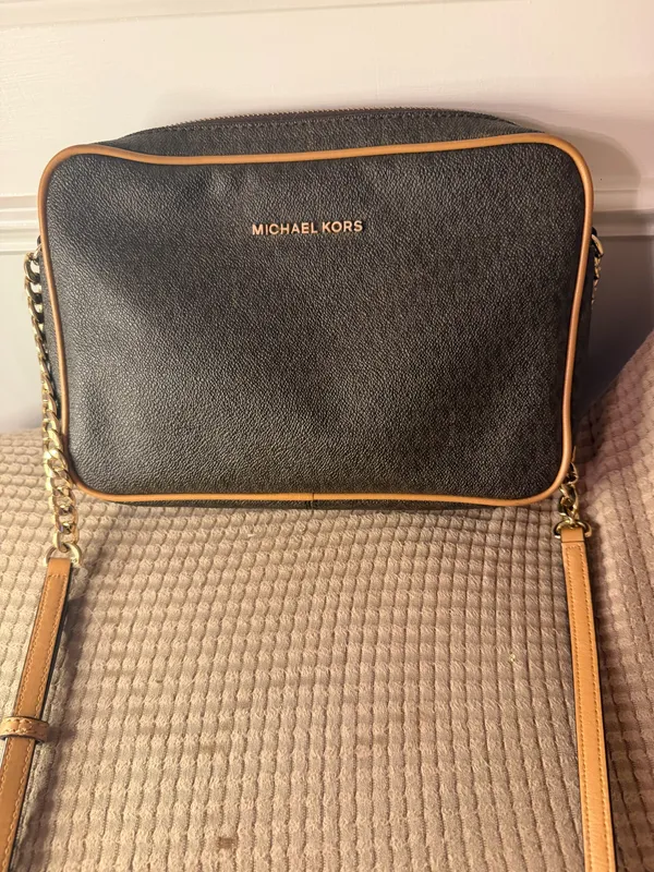 Michael Kors Jet Set East-West Crossbody - Image 4