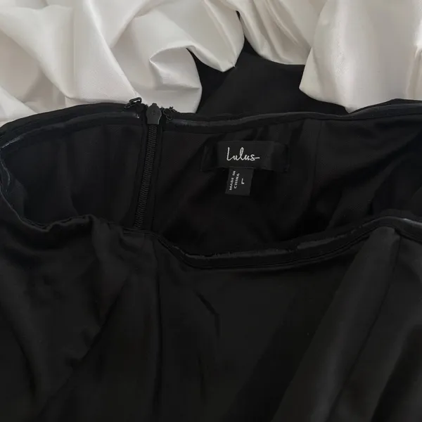 Lulus Evangela Black and White Satin Bubble-Hem Mini Dress size Large - Image 2