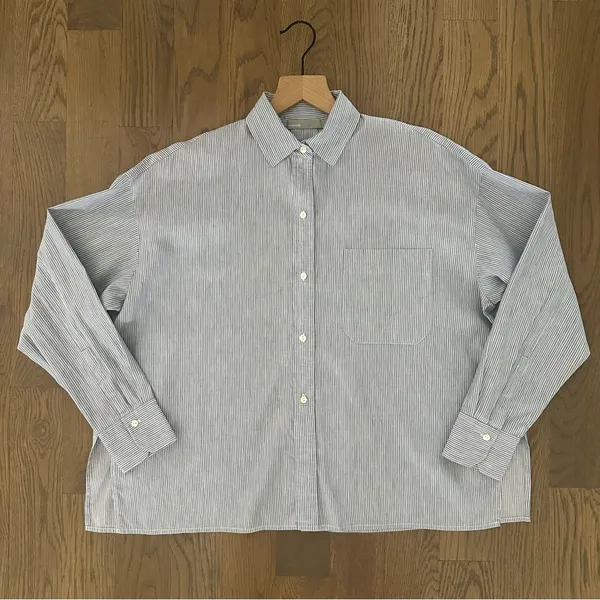 Vince Linen Blend Split Back Boxy Pinstripe Button Down Shirt Blue and White M - Image 6