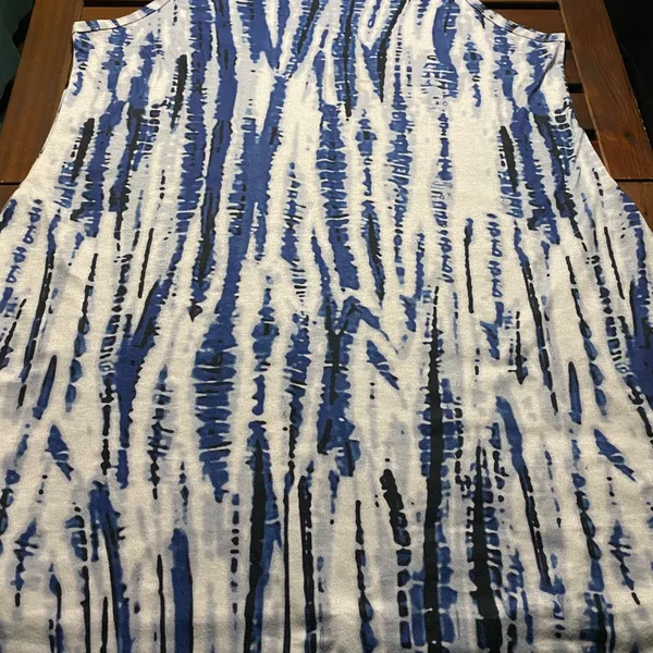 Blue and White Sleeveless Top size M Size M - Image 2