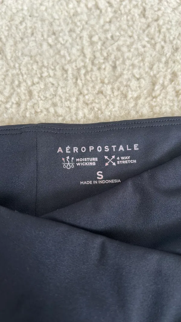 Aeropostale - Image 2