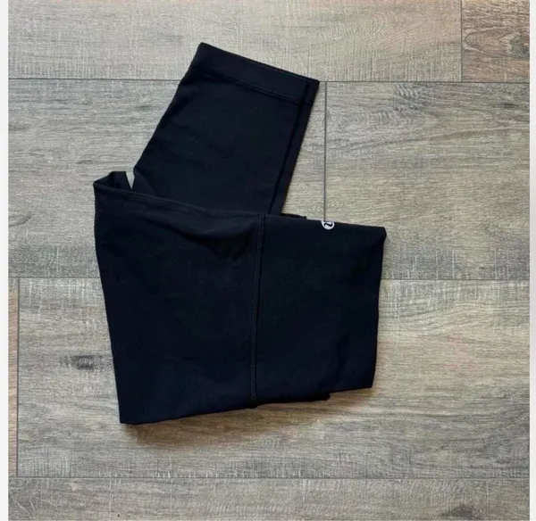 Lululemon Black Wunder Under Leggings - Image 4